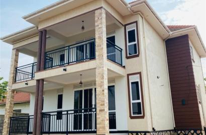 4 bedroom Storeyed house for sale in Kitende Wakiso Uganda
