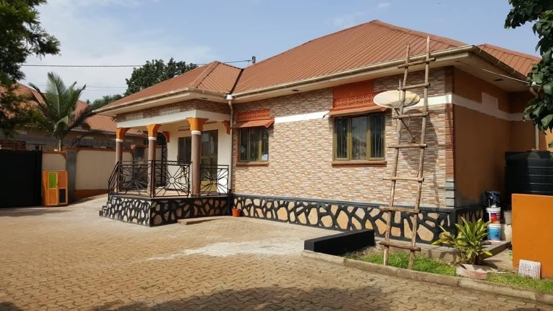 Residential House for Sale in Namugongoarwa –